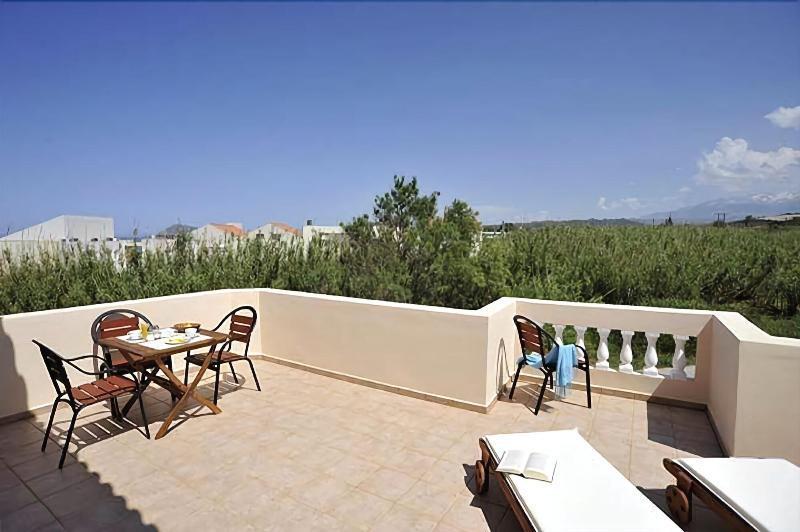 Hotel Caretta Beach Gerani  Bagian luar foto