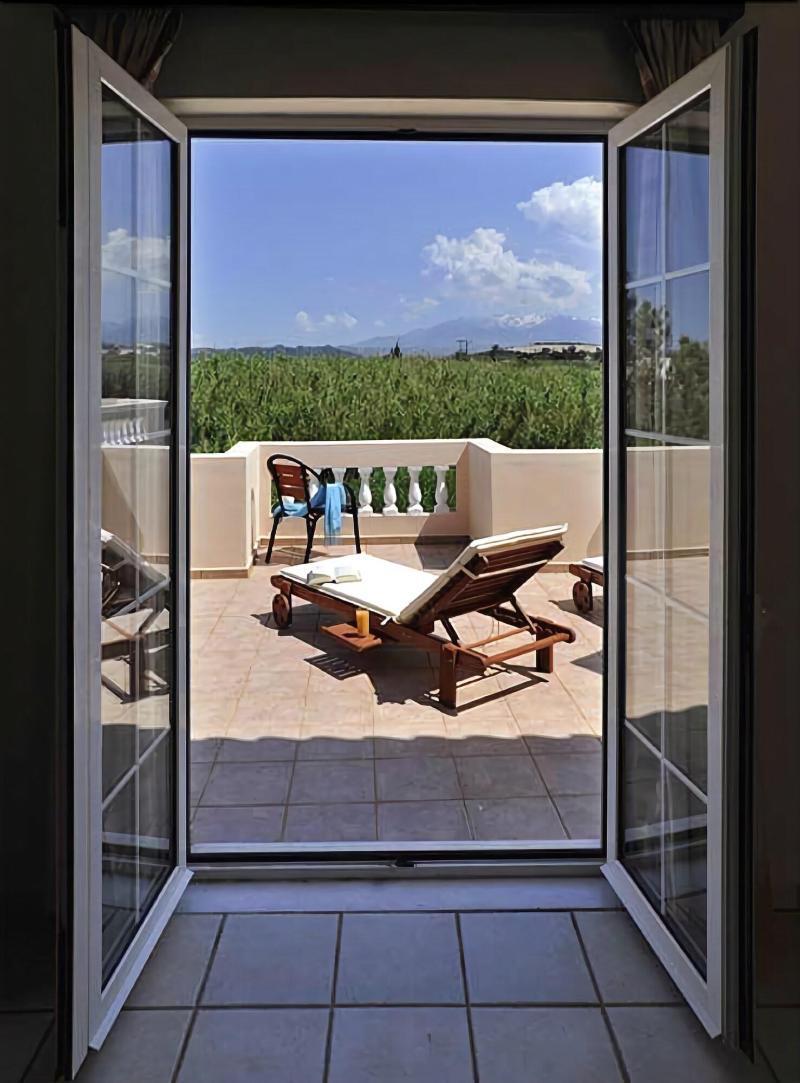 Hotel Caretta Beach Gerani  Bagian luar foto